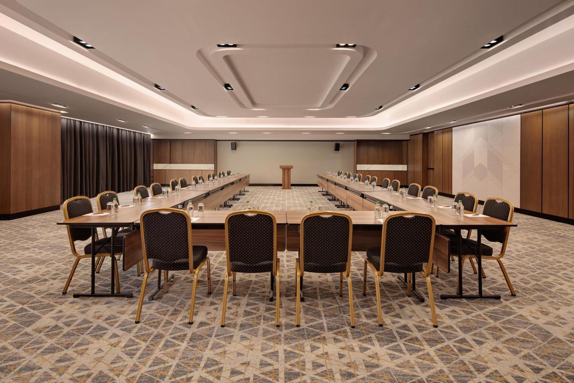 Sheraton Istanbul Esenyurt Экстерьер фото
